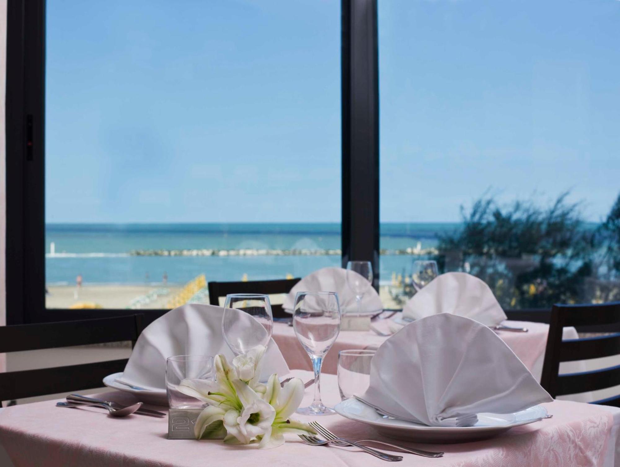 Hotel Napoleon Gabicce Mare Kültér fotó